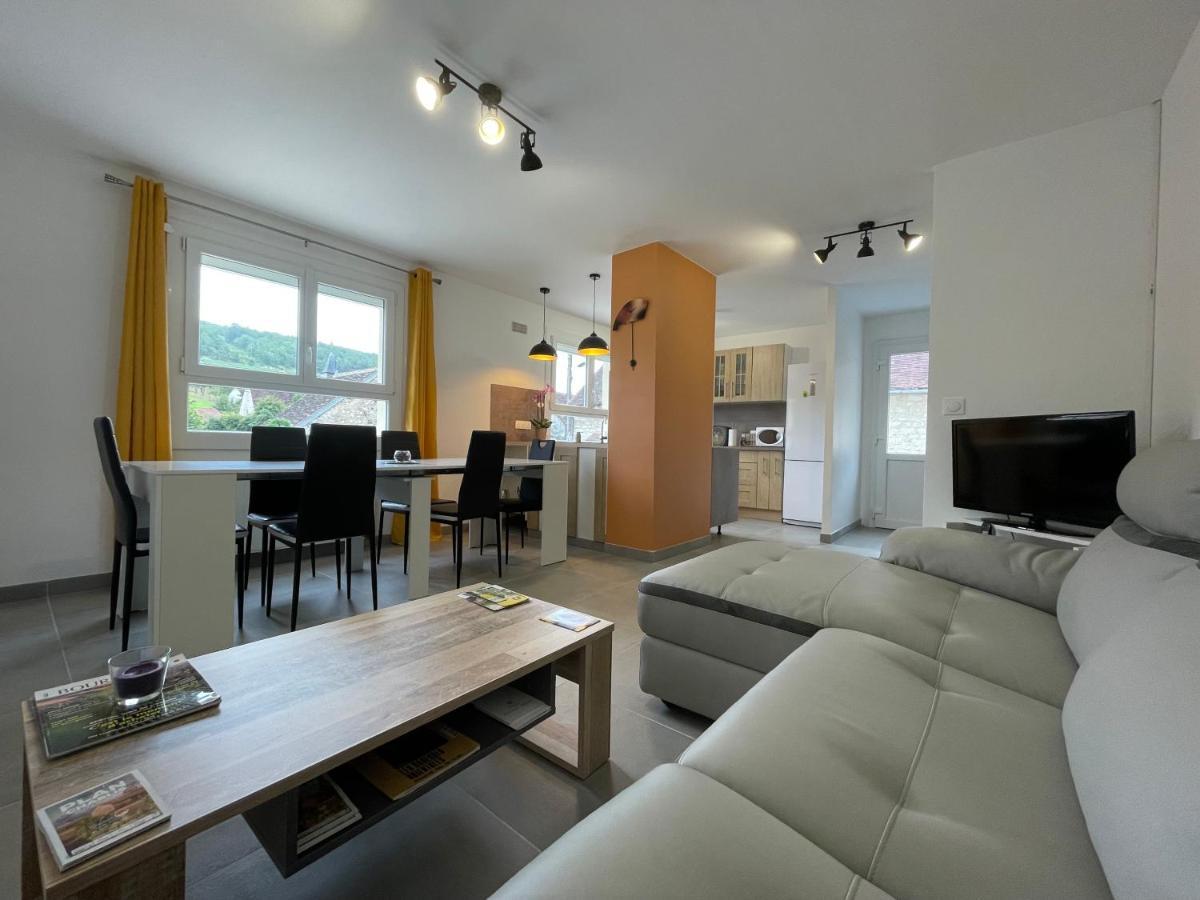 Maison De Campagne Entre Vigne Et Bois ชาบลี ภายนอก รูปภาพ