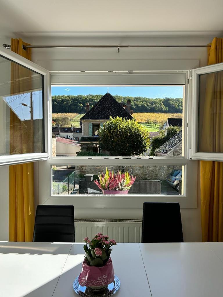 Maison De Campagne Entre Vigne Et Bois ชาบลี ภายนอก รูปภาพ